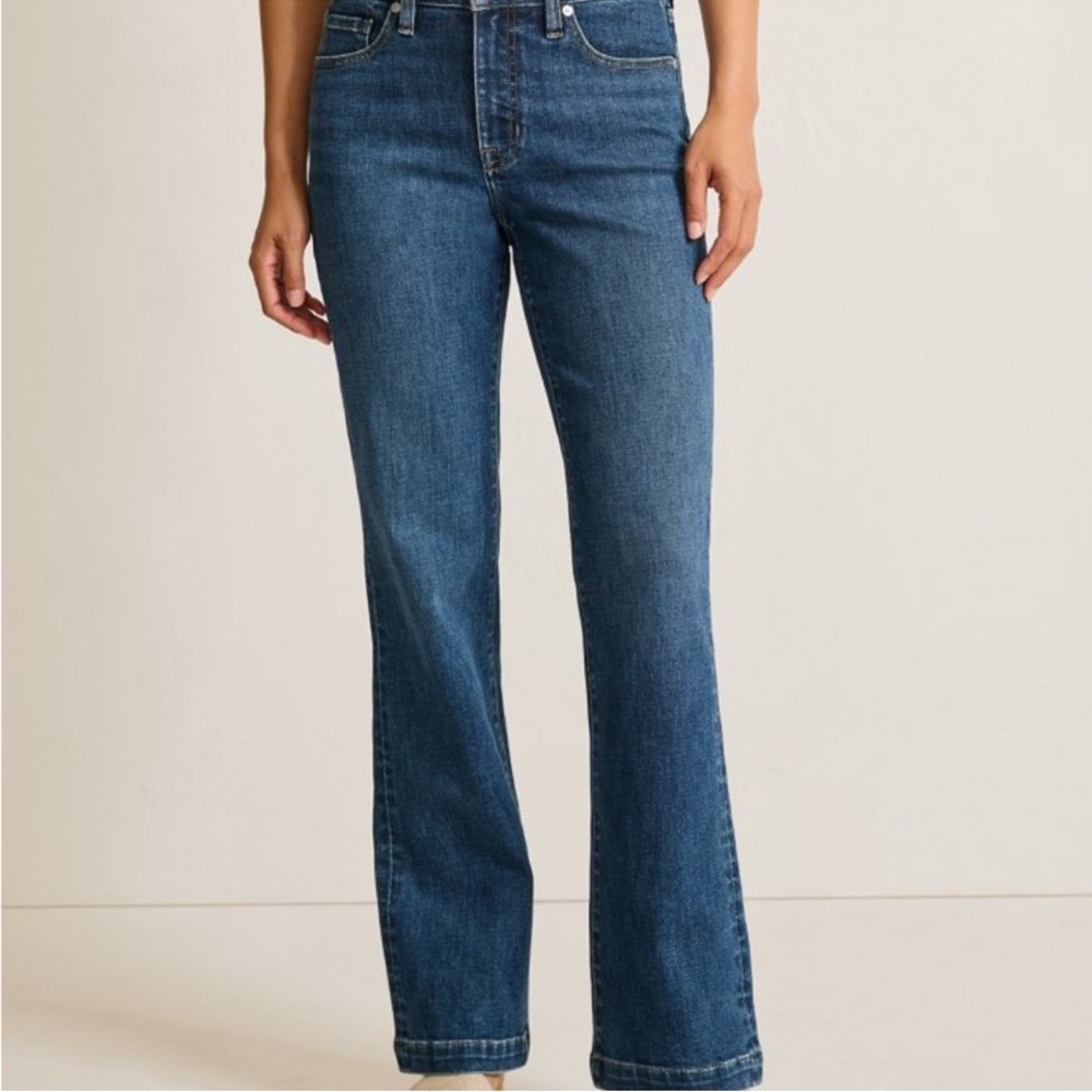 NWT- Tommy Bahama Mid Rise Indigo Palms Slimming Flare Boot Leg Jeans